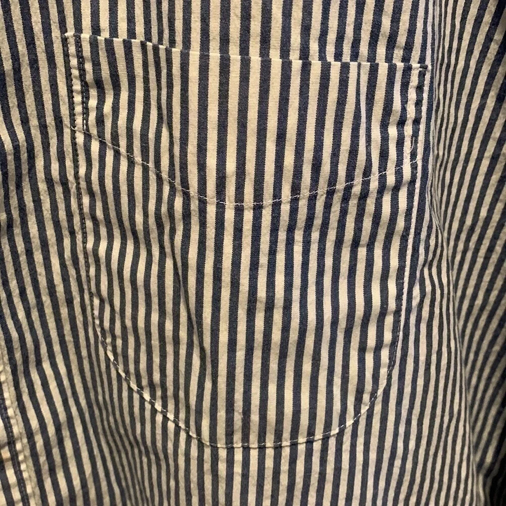 J. Crew Stretch Classic Blue&White Pinstripe in size XL. Button up. No stains.